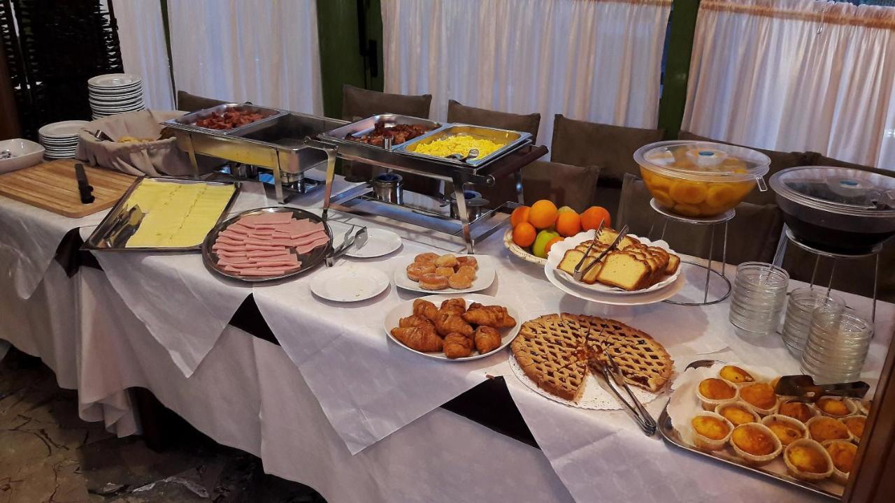 מונטה קטיני טרמה Hotel Ambrosiano מראה חיצוני תמונה
