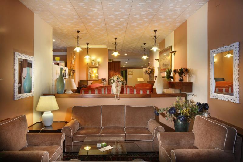 מונטה קטיני טרמה Hotel Ambrosiano מראה חיצוני תמונה