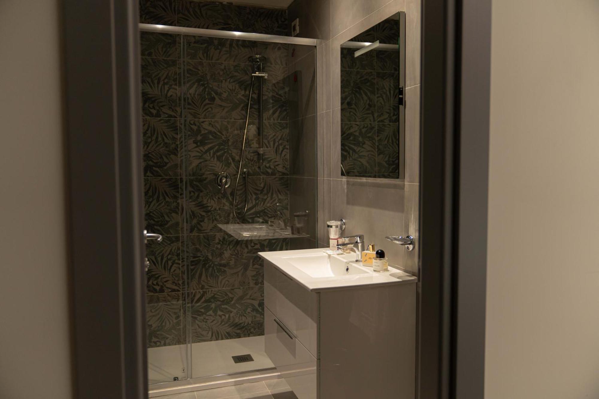 מונטה קטיני טרמה Hotel Ambrosiano מראה חיצוני תמונה